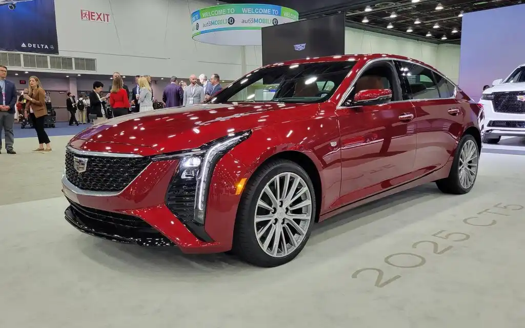 Cadillac Ct5 2025