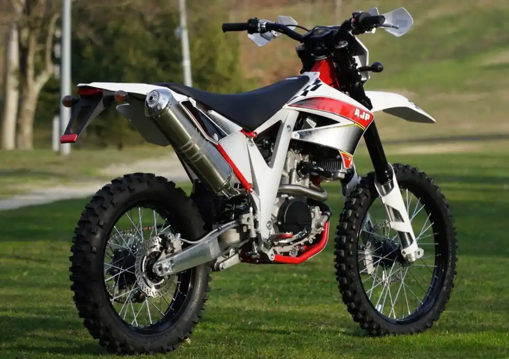 AJP PR5 250 Enduro 2019