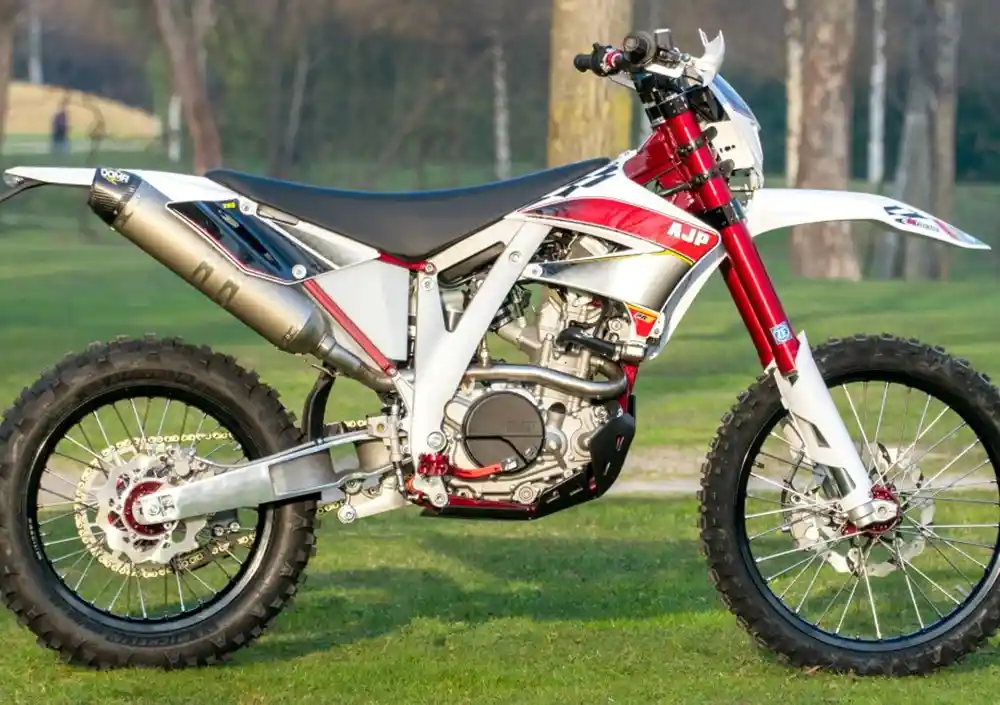 AJP PR5 250 Extrem 2019