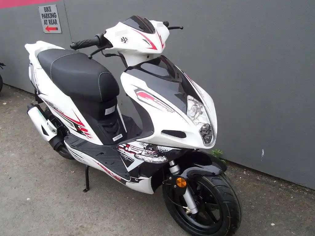 AJS Crazy Naked 50 2011