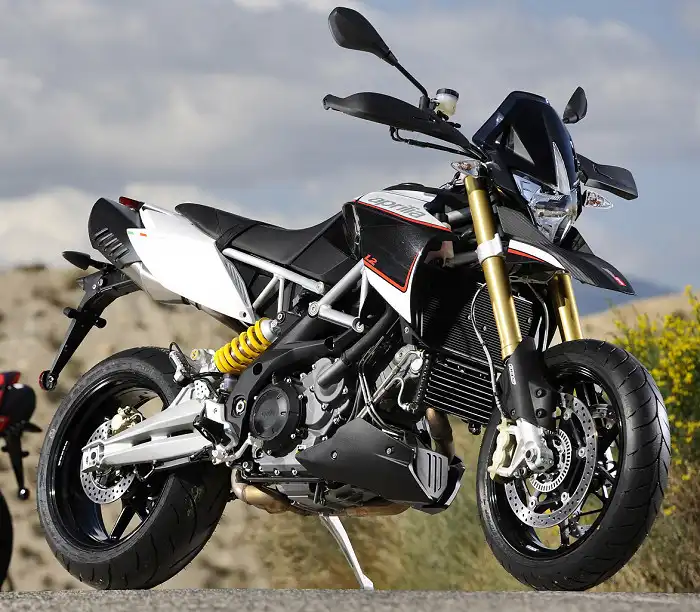 Aprilia Dorsoduro 1200 2015