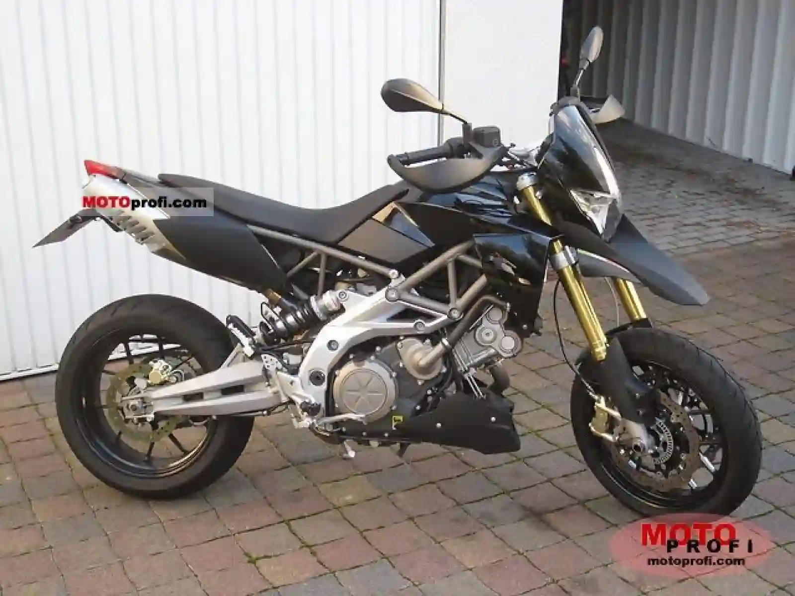 Aprilia Dorsoduro 750 ABS 2010