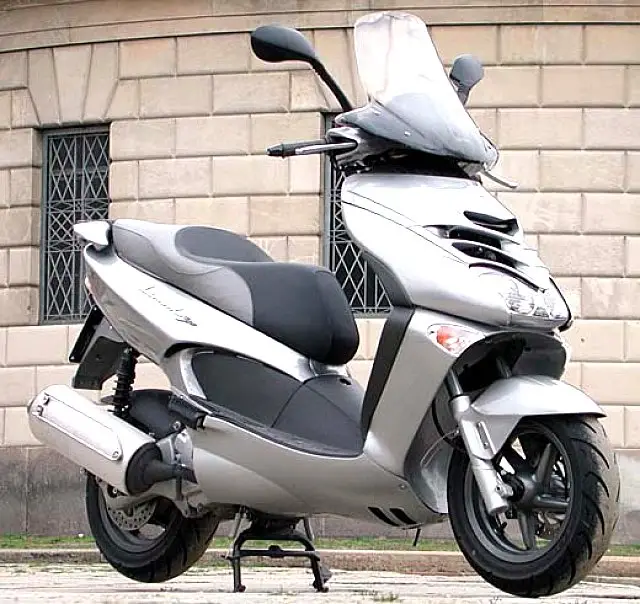 Aprilia Leonardo 300 2006