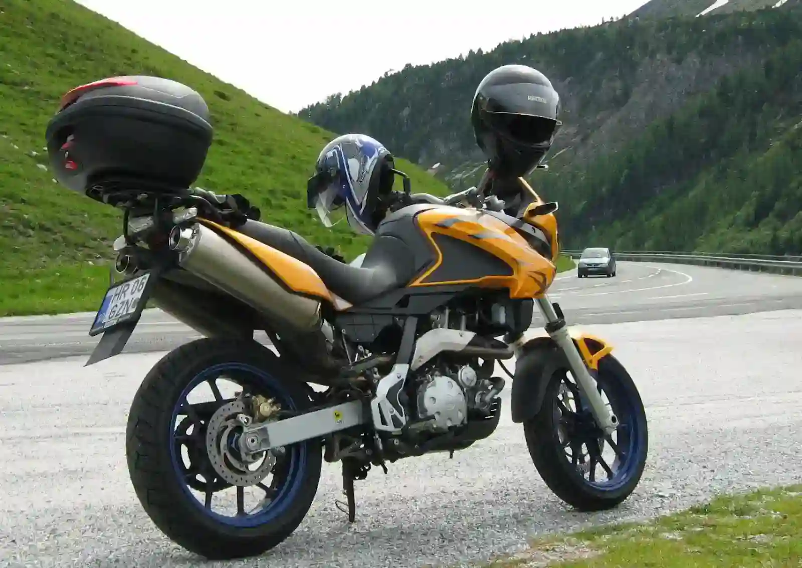 Aprilia Pegaso 650 2011