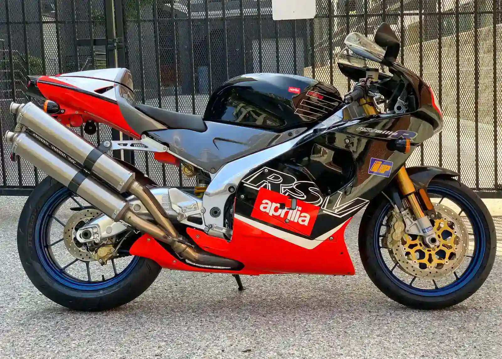 Aprilia RSV Mille R 2000