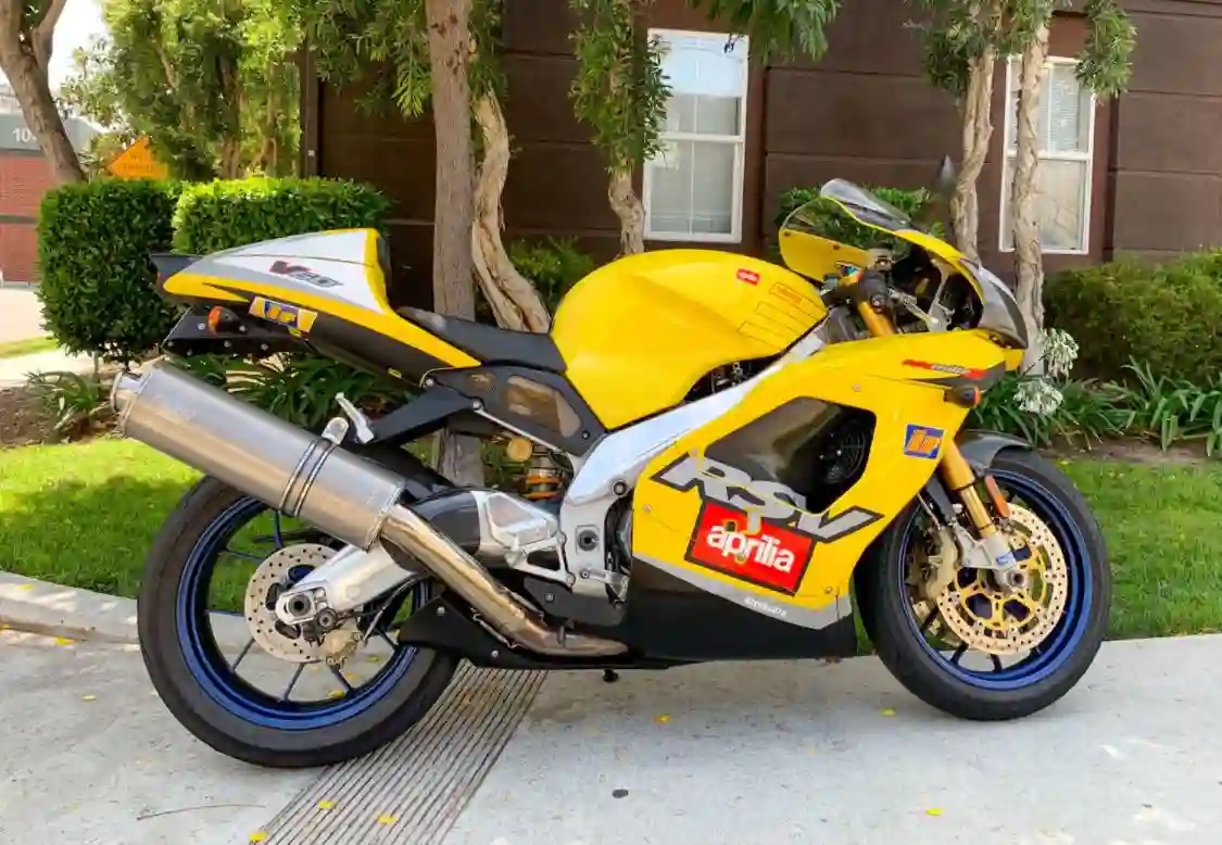 Aprilia RSV Mille R 2001