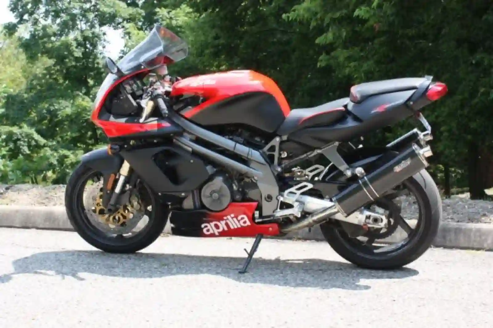 Aprilia SL 1000 Falco 2002
