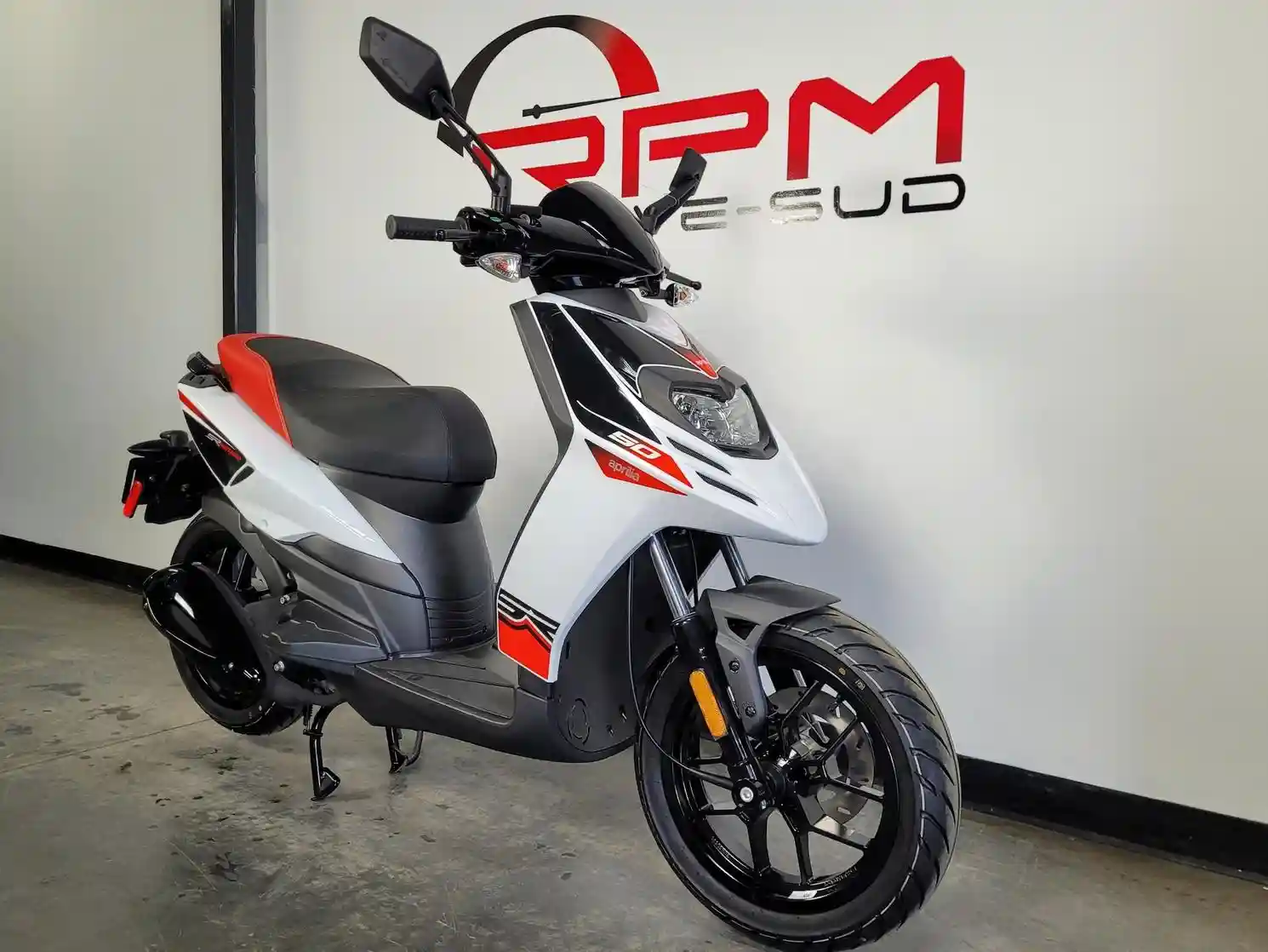 Aprilia SR 50 MT 2023