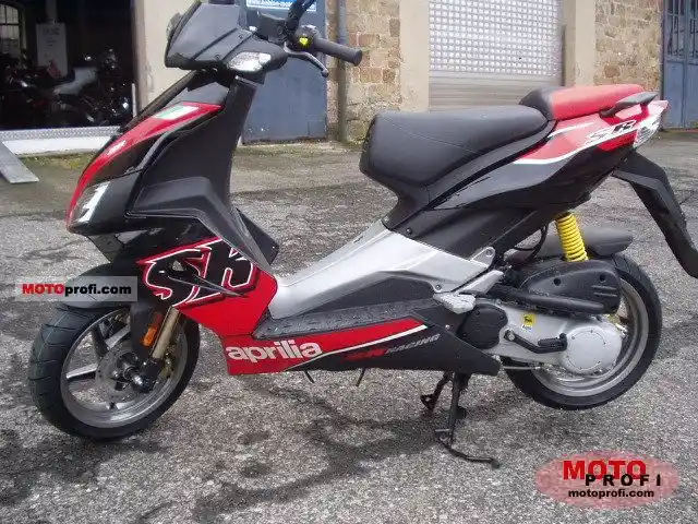 Aprilia SR 50 R 2011