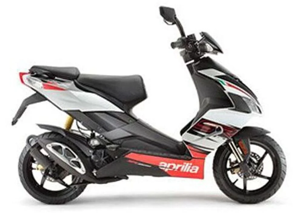 Aprilia SR 50 R 2012
