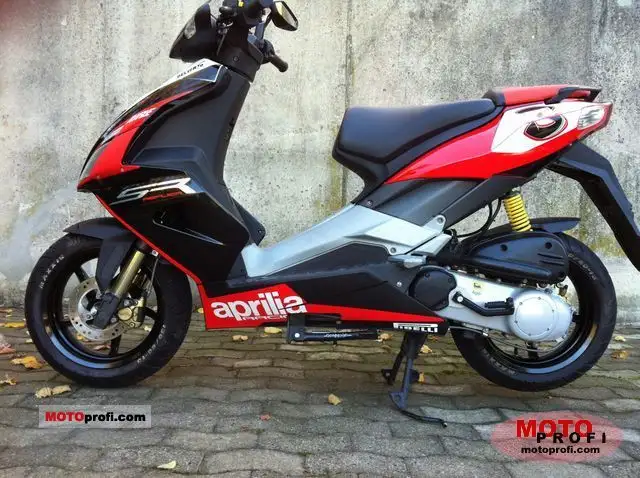 Aprilia SR 50 R Replica SBK 2011