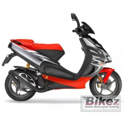 Aprilia SR 50 R Street 2010