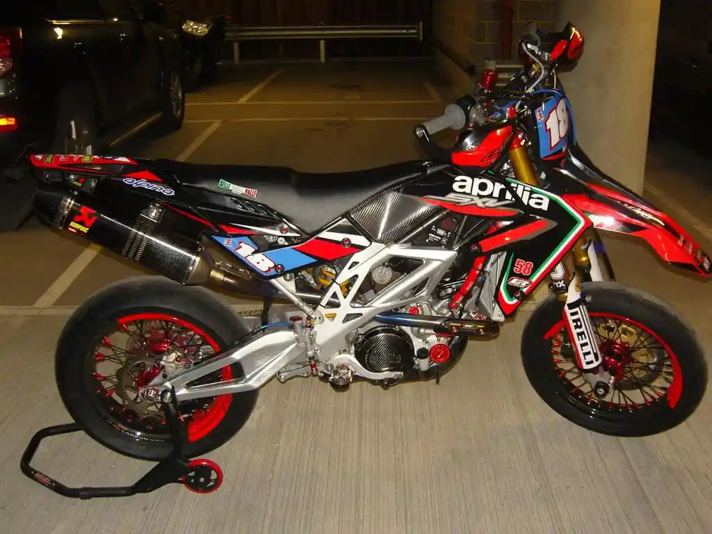 Aprilia SXV 4.5 VDB Replica 2008