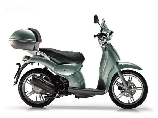Aprilia Scarabeo 100 2013