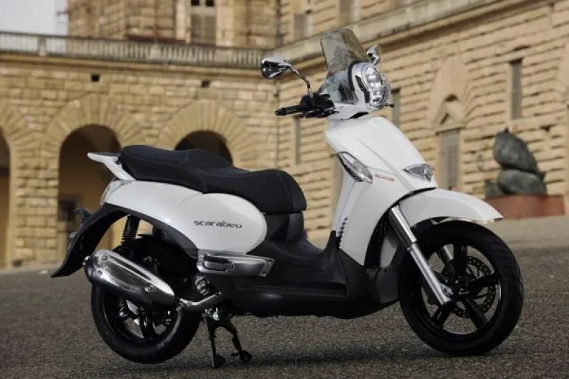 Aprilia Scarabeo 300 Special 2011