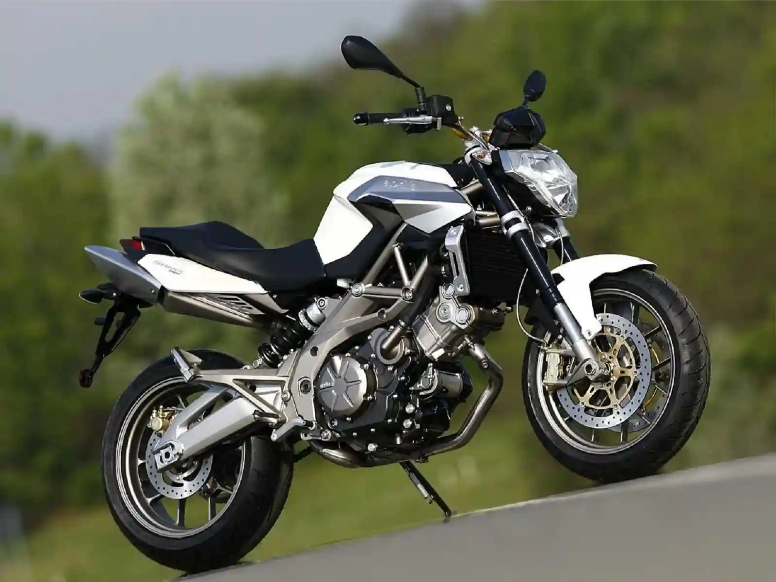 Aprilia Shiver 750 2012