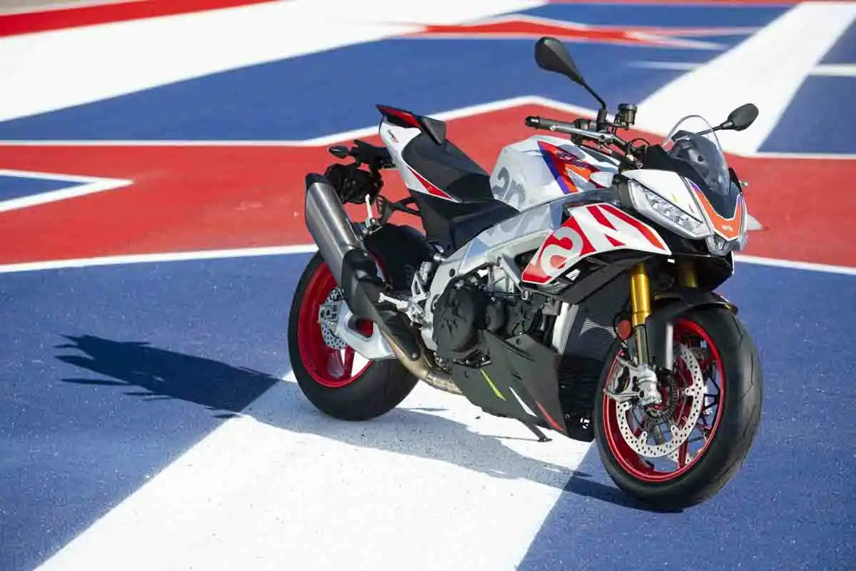 Aprilia Tuono V4 1100 Factory 2023