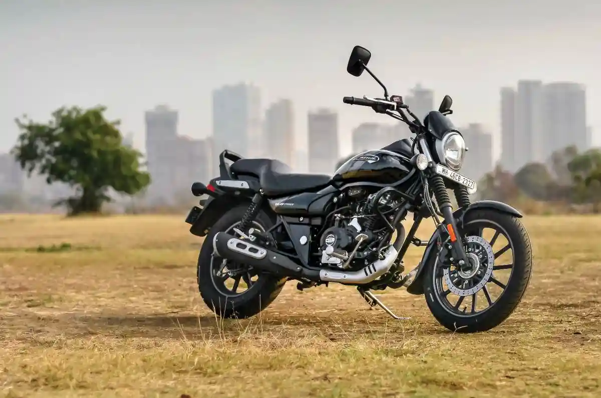 Bajaj Avenger 160 Street 2021