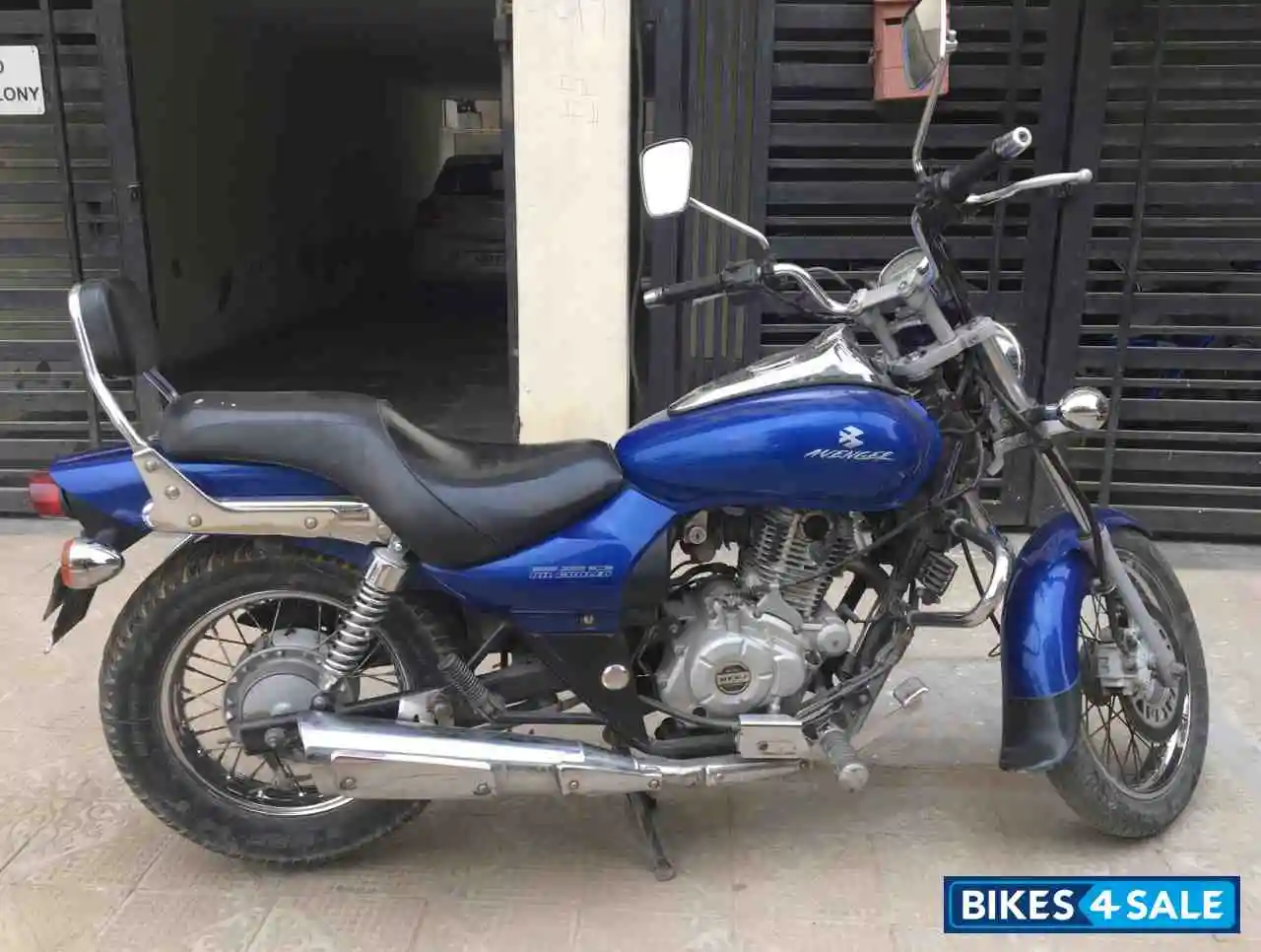 Bajaj Avenger 220 DTS I 2015