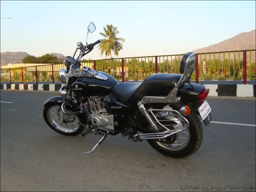 Bajaj Avenger DTS I 2009 1