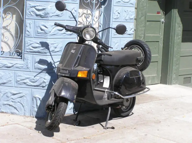 Bajaj Chetak 2006