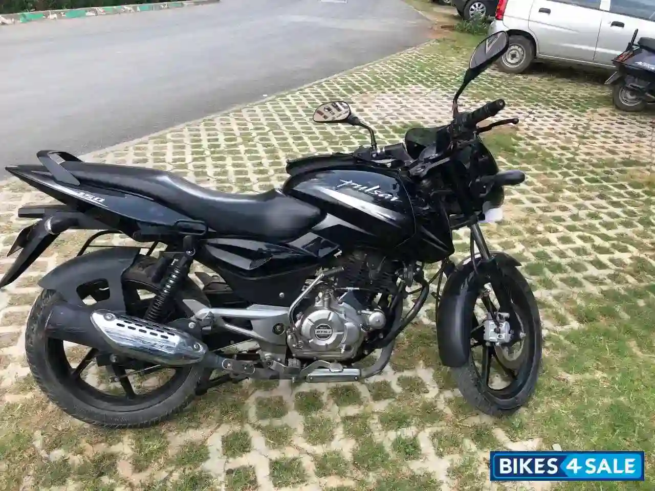 Bajaj Pulsar 150 2015