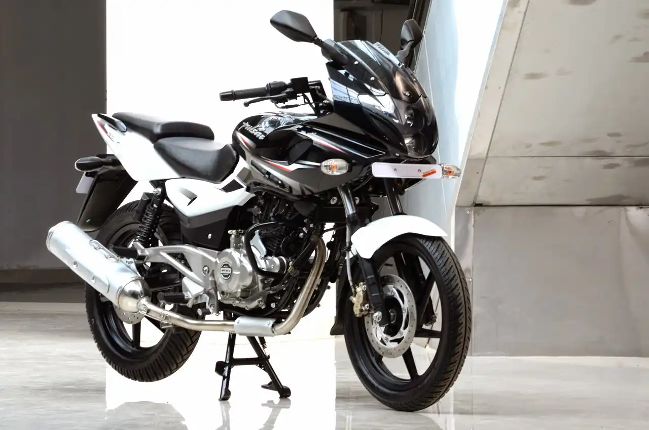 Bajaj Pulsar 220 2014