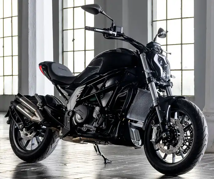 Home 5 Benelli 502 C 2019