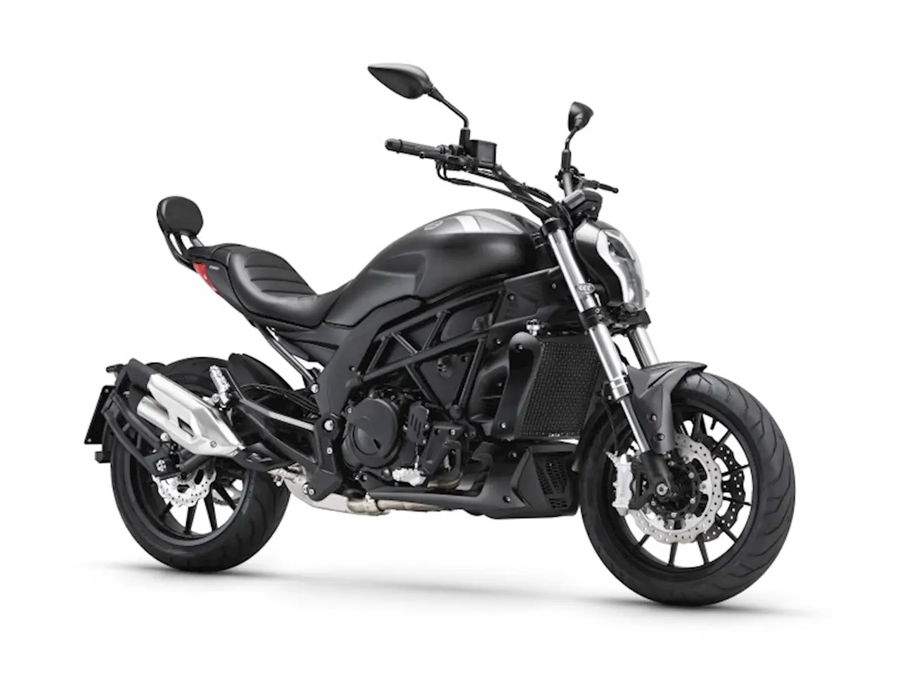 Benelli 502 Cruiser 2023