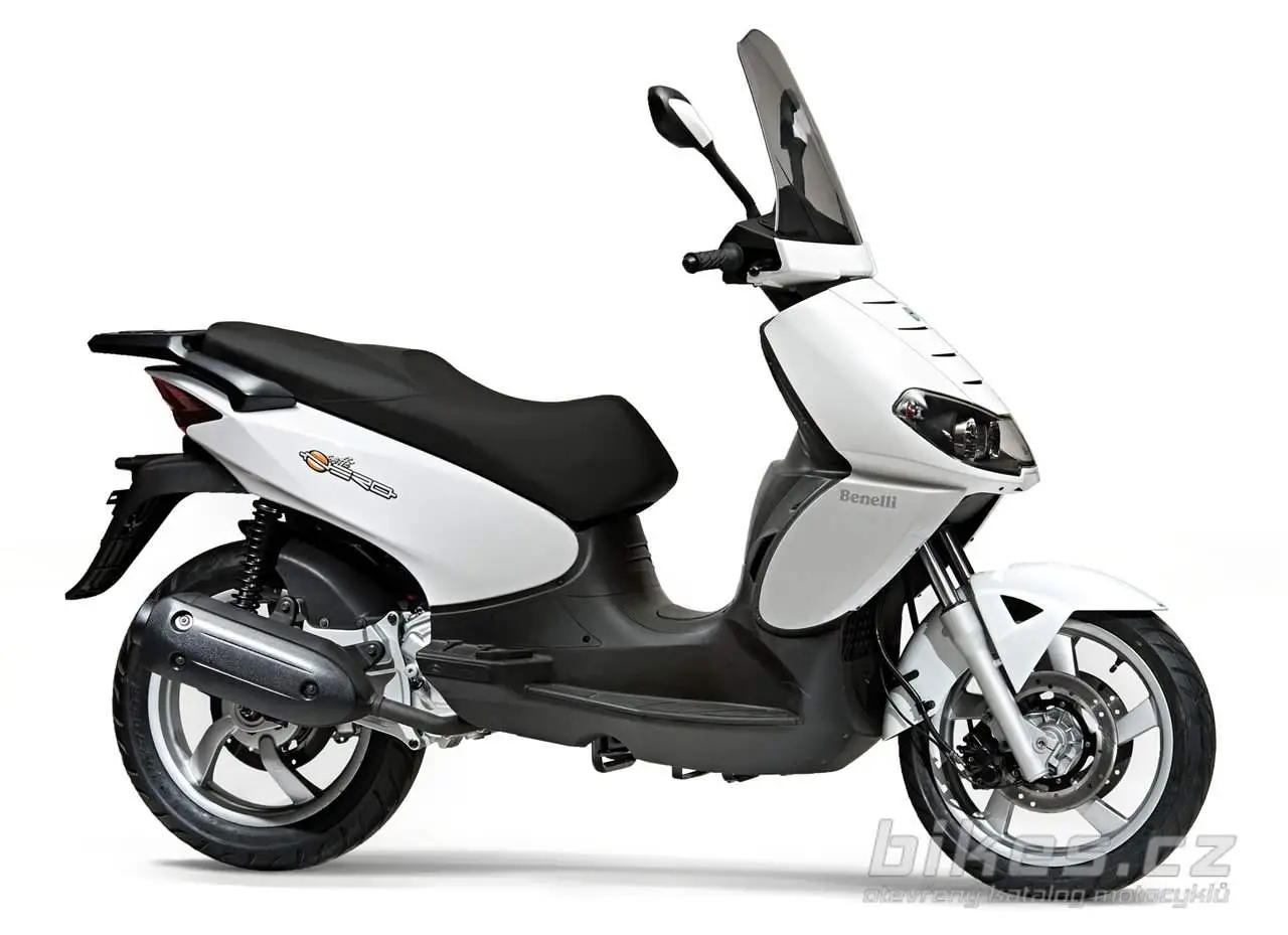 Benelli Caffenero 150 2014