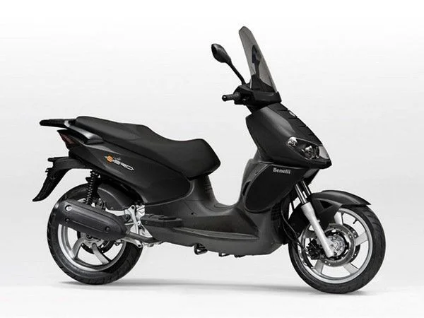 Benelli Caffenero 250 2014
