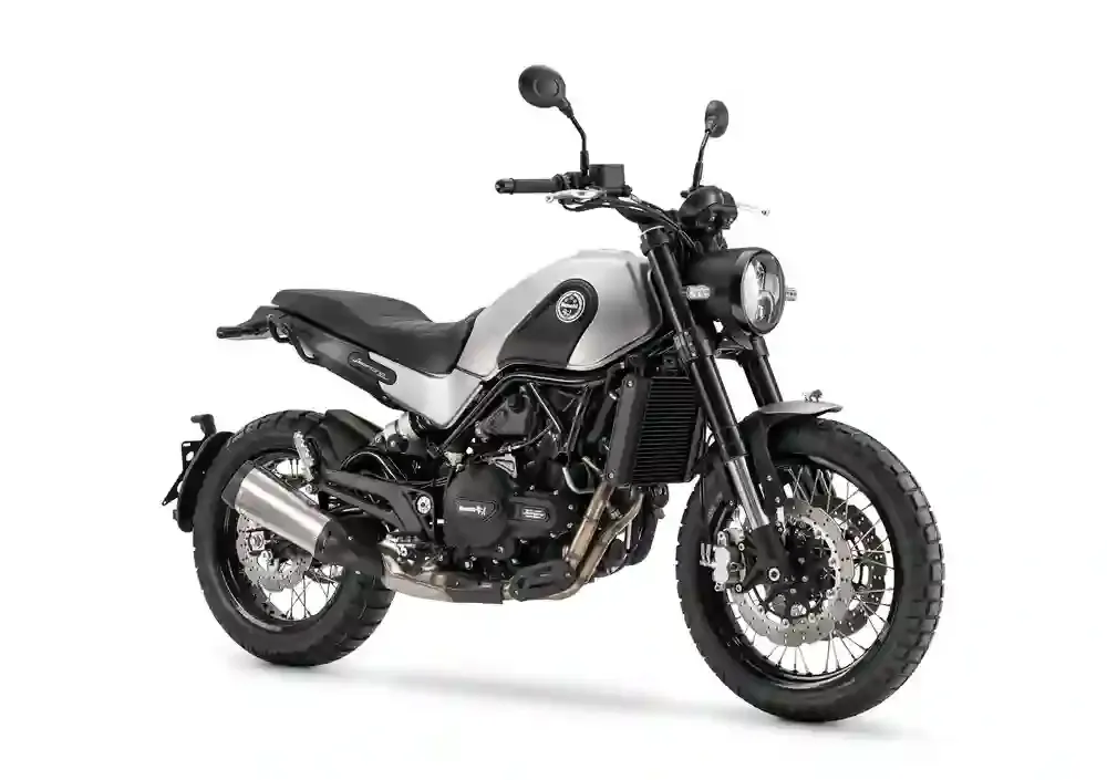 Benelli Leoncino Trail 500 2017