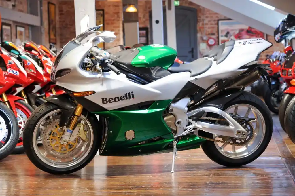 Benelli Tornado Tre 903 LE 2011