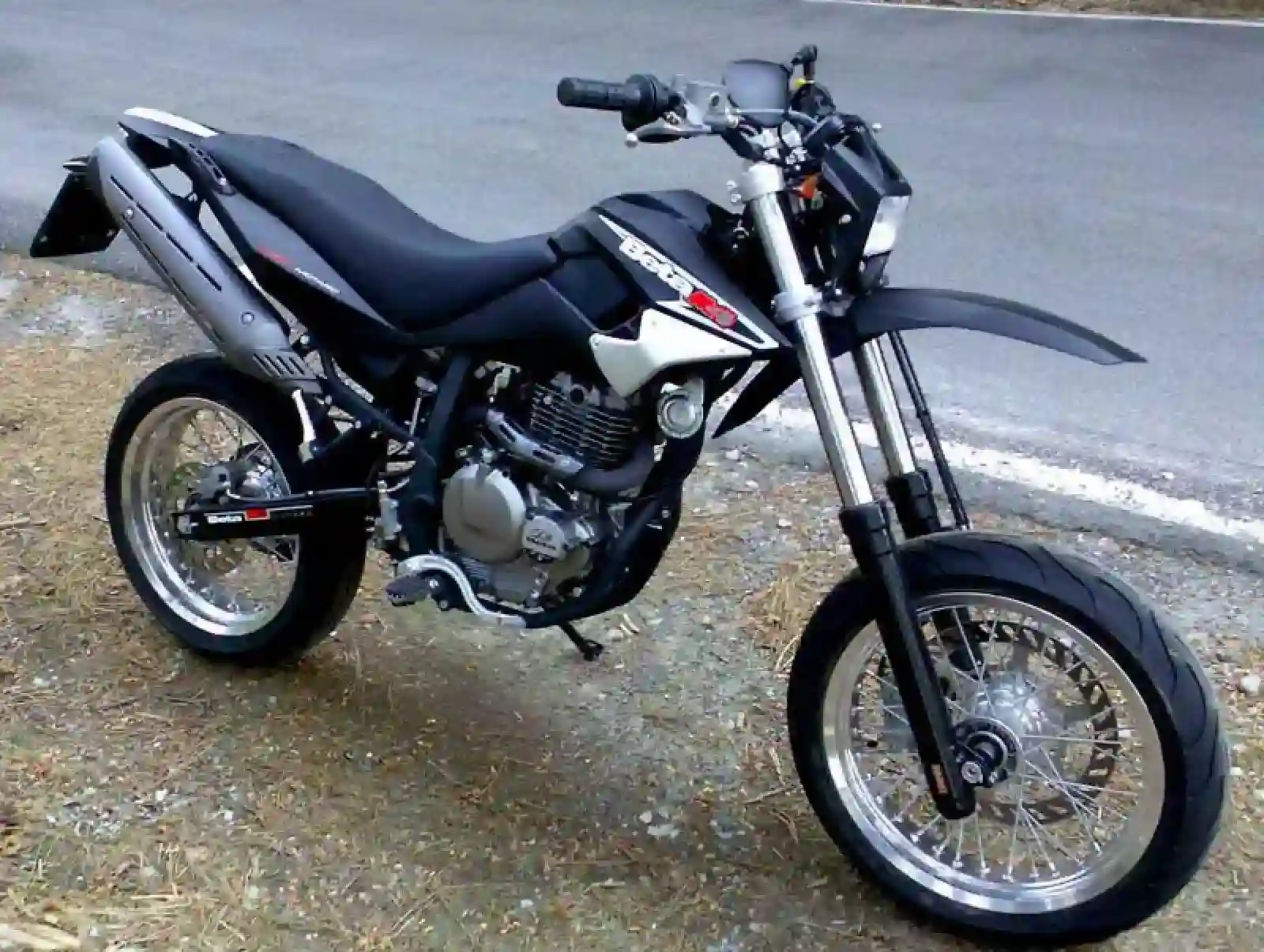 Beta M4 4T Supermotard 2006