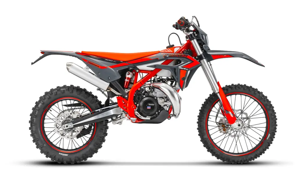 Beta Xtrainer 300 2021