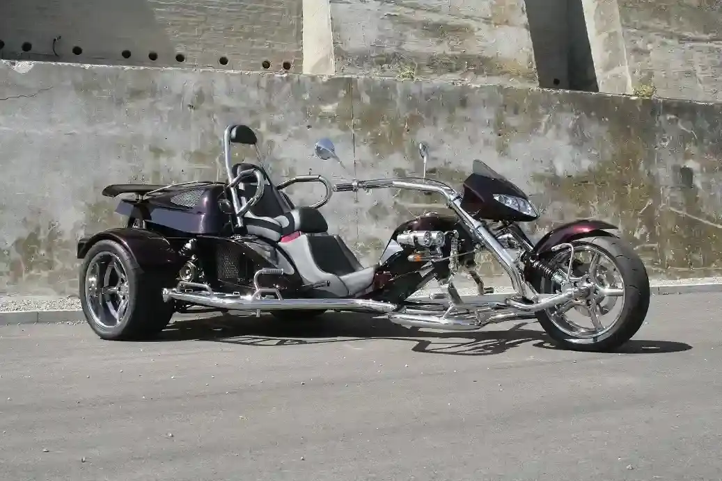 Boom Trikes Fighter X11 2011