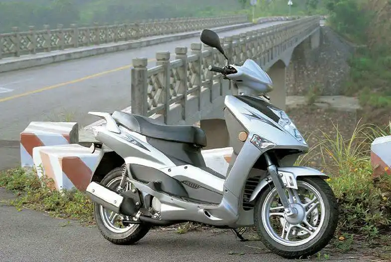 CF Moto Glory 125 2010