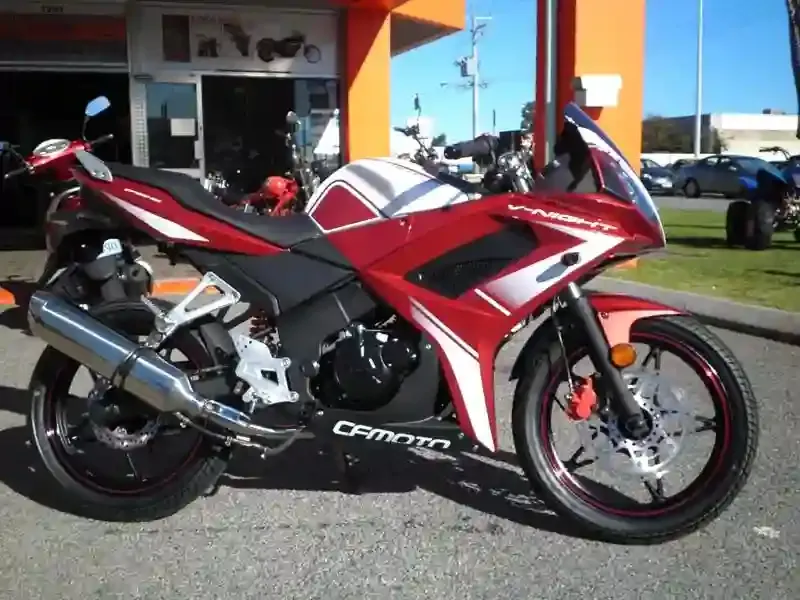 CF Moto V Night 2012