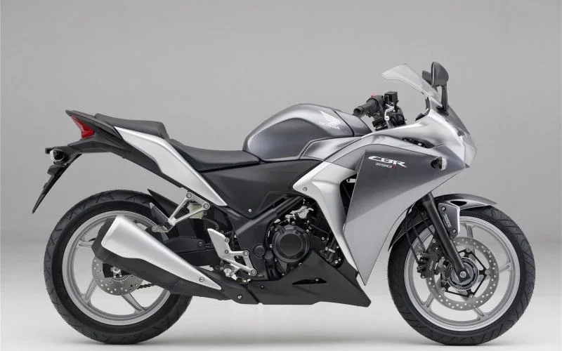 CSR Custom 250 Aut V3 2010