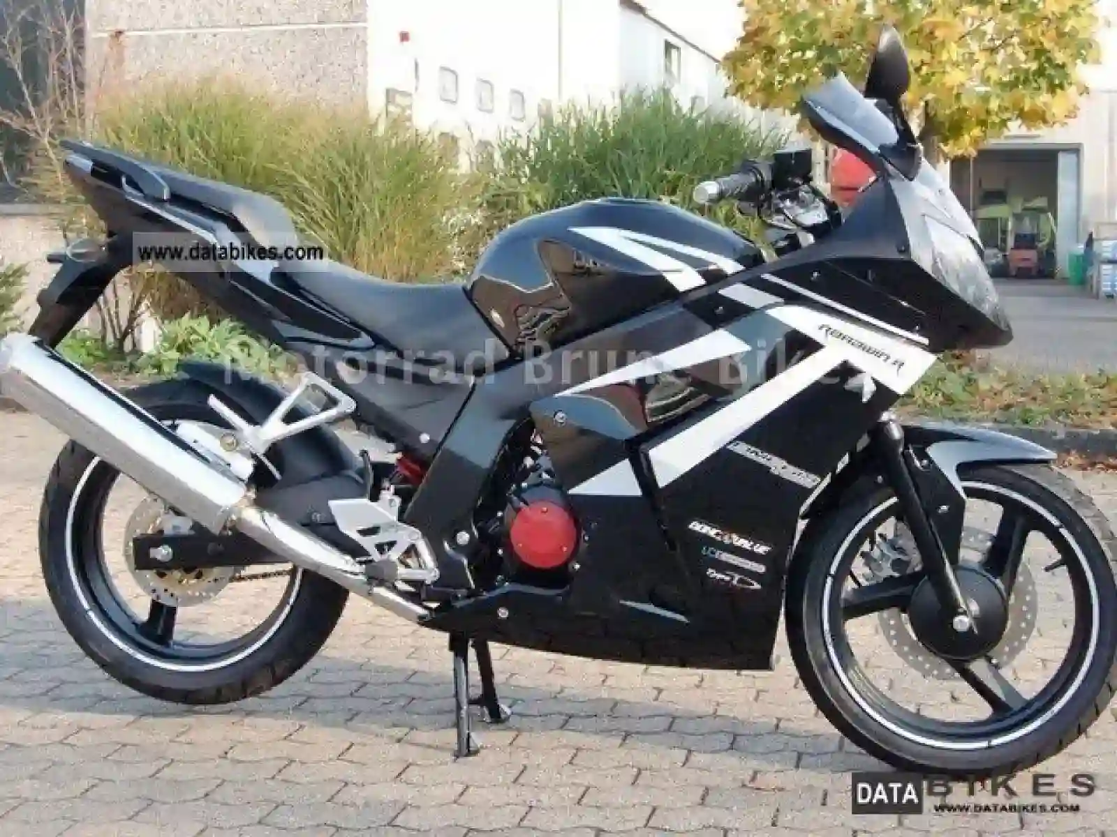 Daelim Roadwin 125 2011