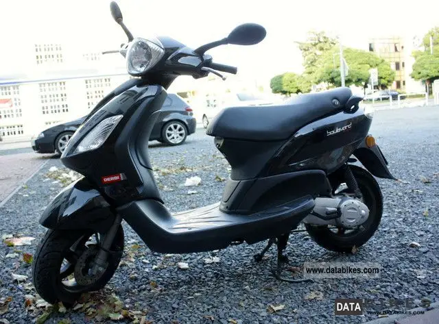 Derbi Boulevard 125 4T 2009 1