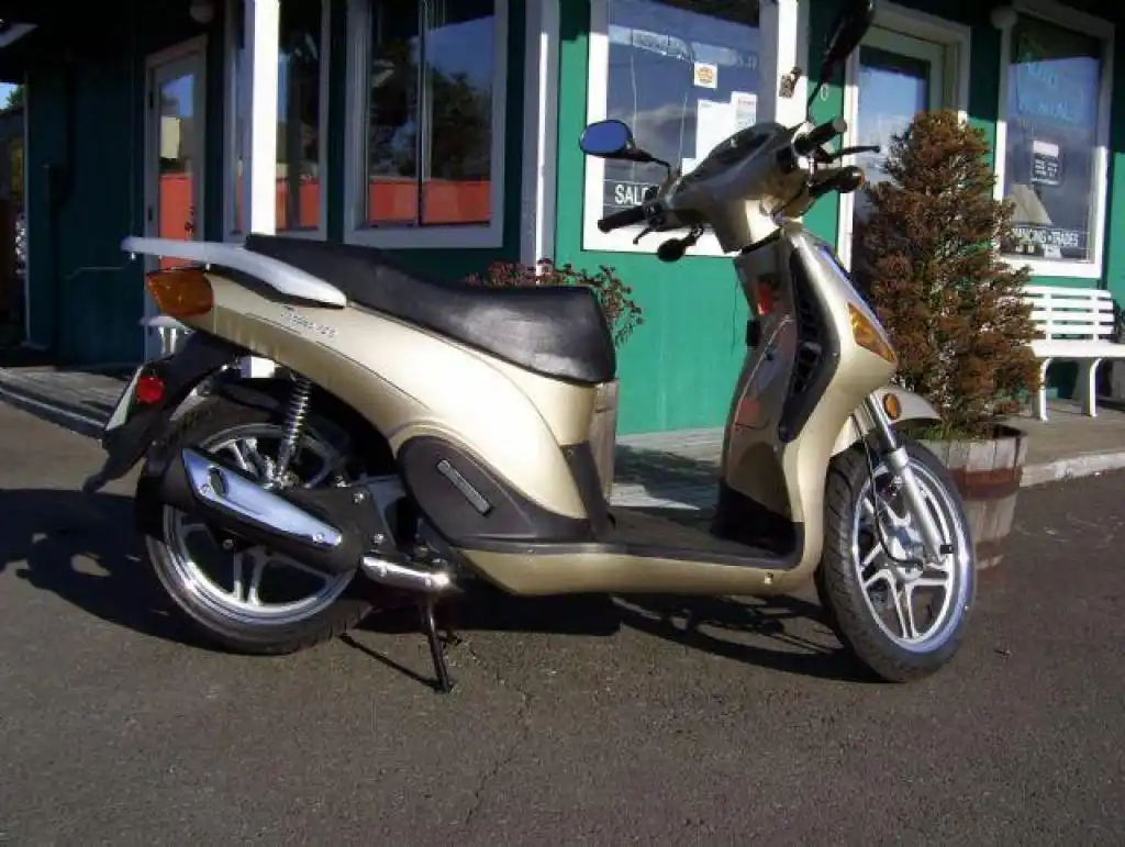 Diamo Retro 150 2008