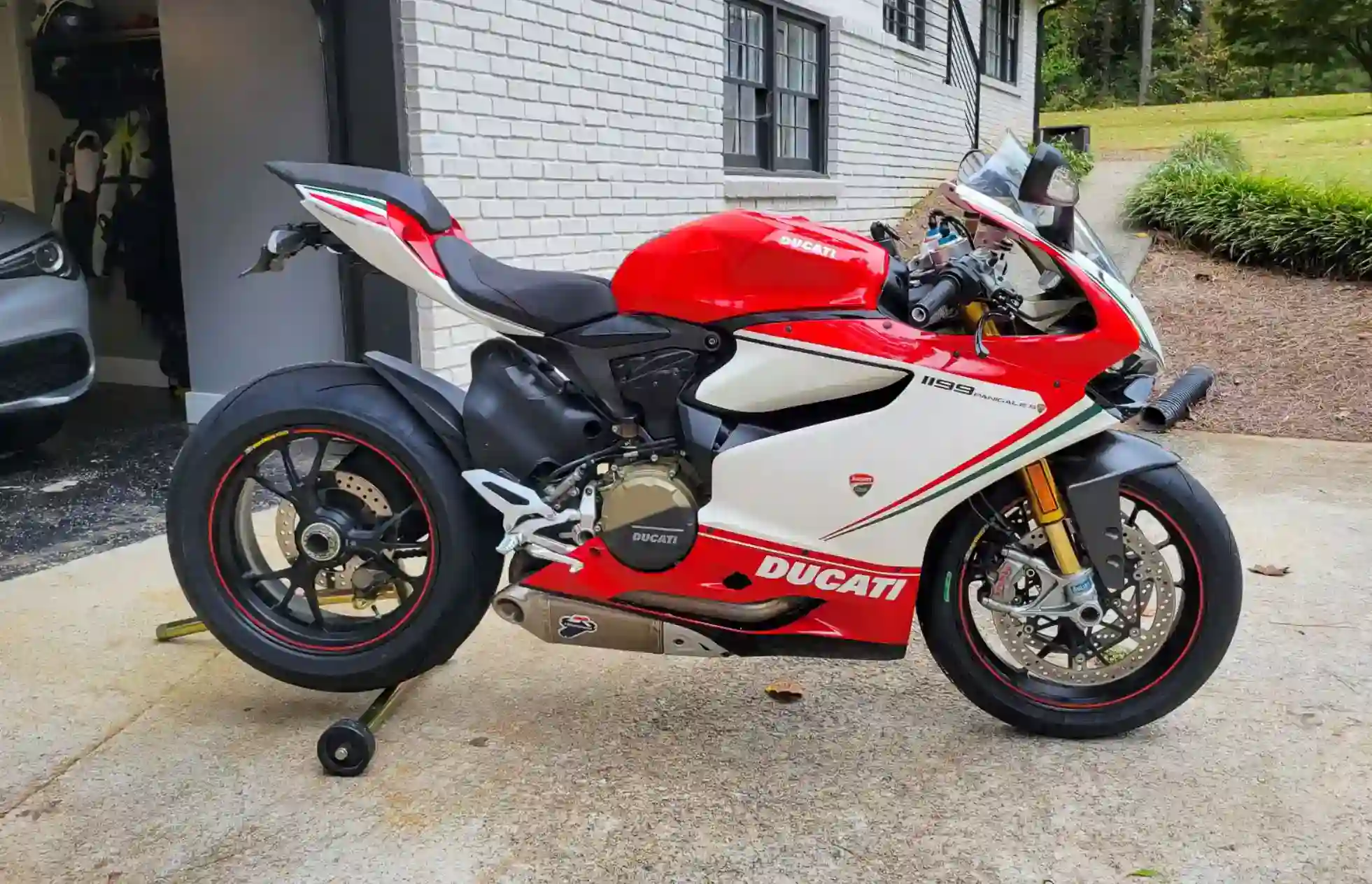 Ducati 1199 Panigale S Tricolore 2012