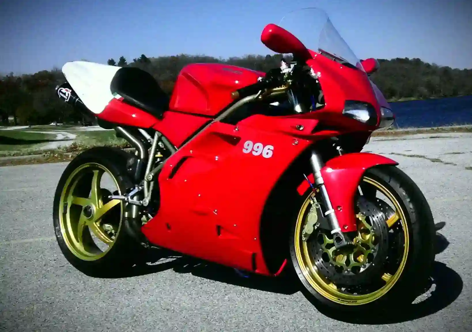 Ducati 748 S 2001