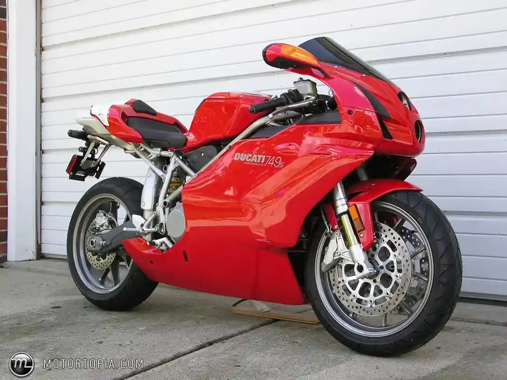 Ducati 749 2004