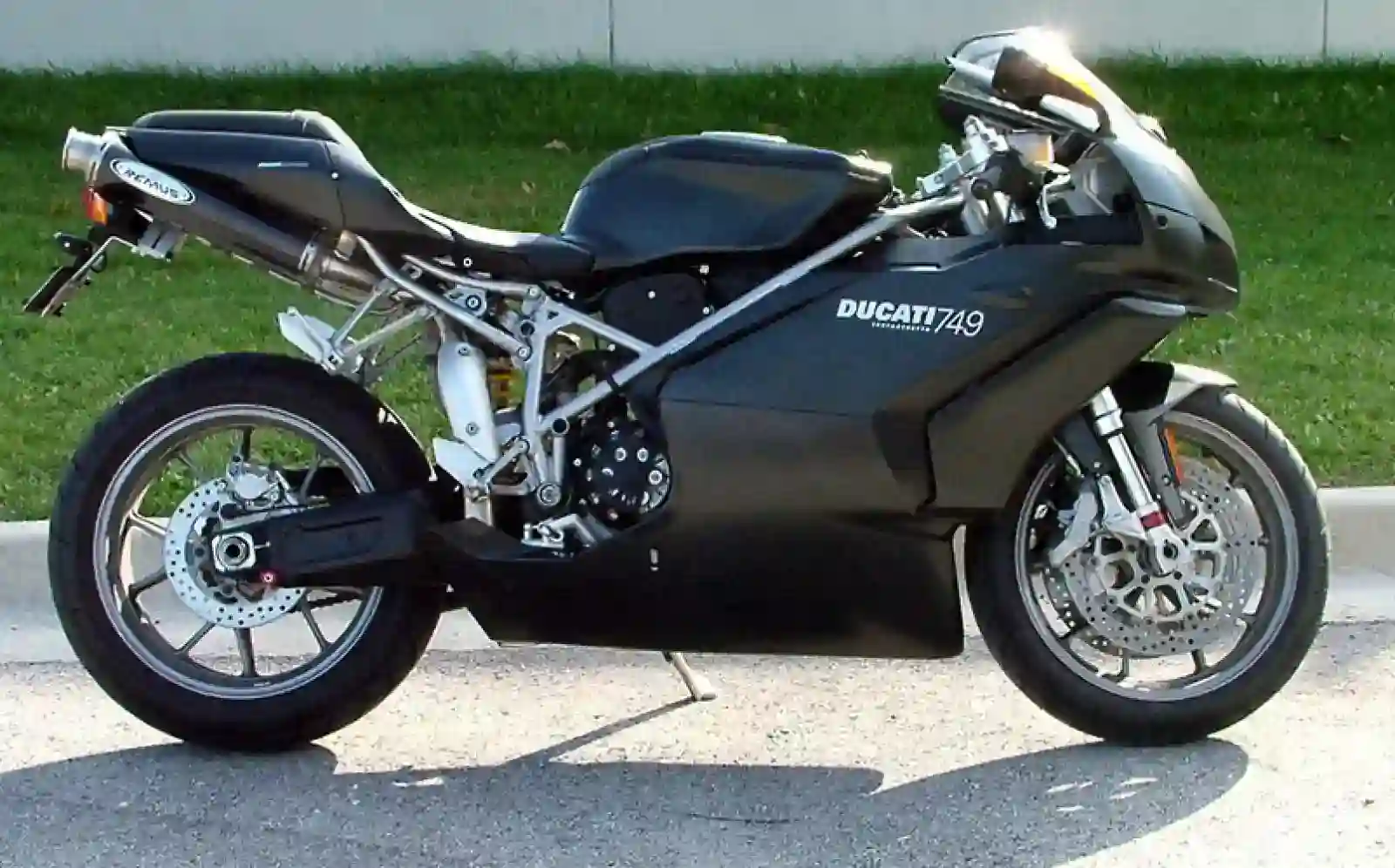 Ducati 749 2005