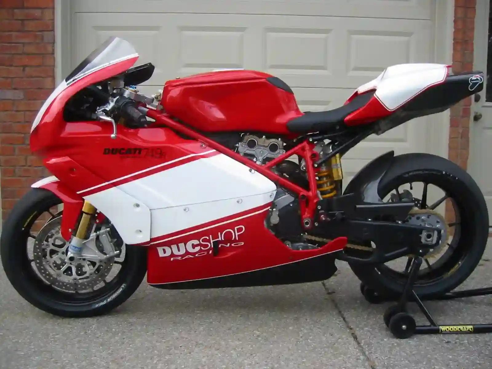 Ducati 749 R 2005