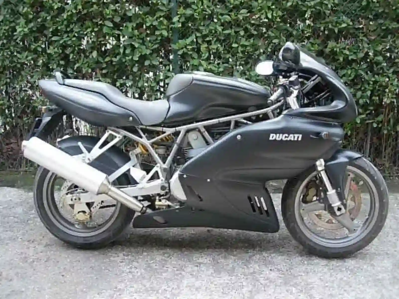 Ducati 750 Sport 2002