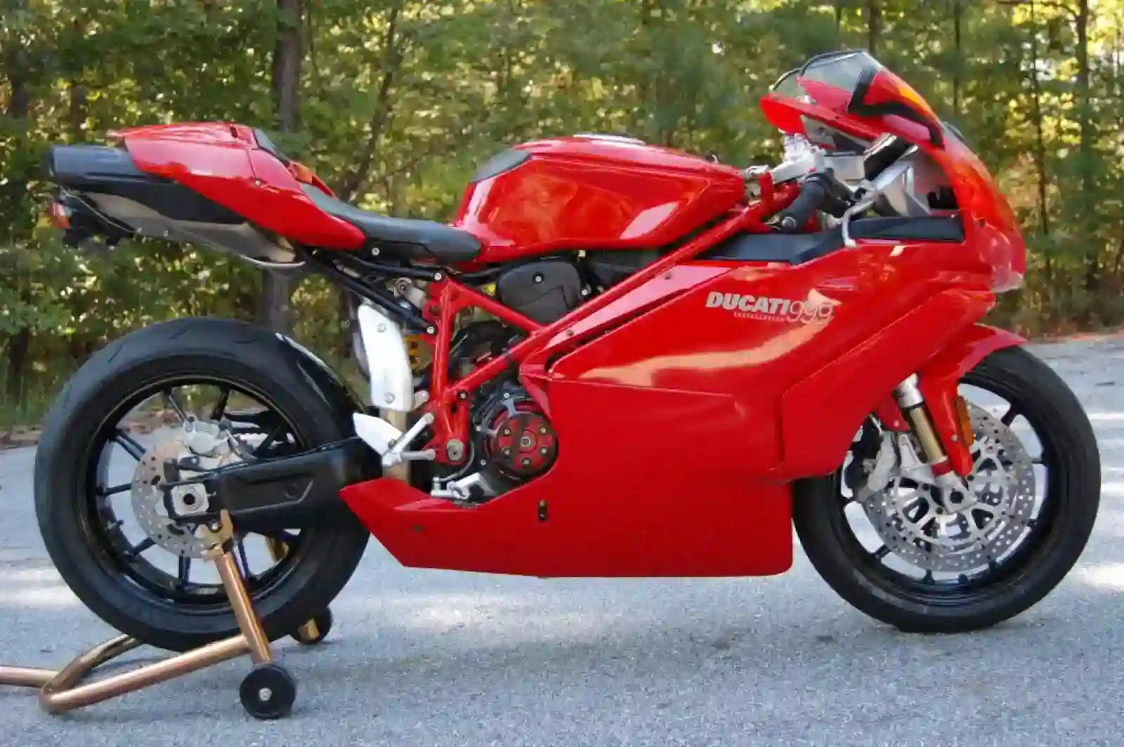 Ducati 999 2005