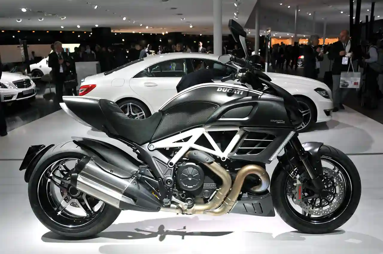Ducati Diavel AMG 2012